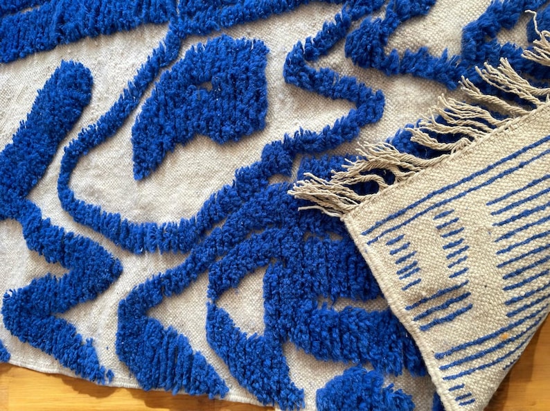 Moroccan Wool Rug - Cream & Blue Swirl