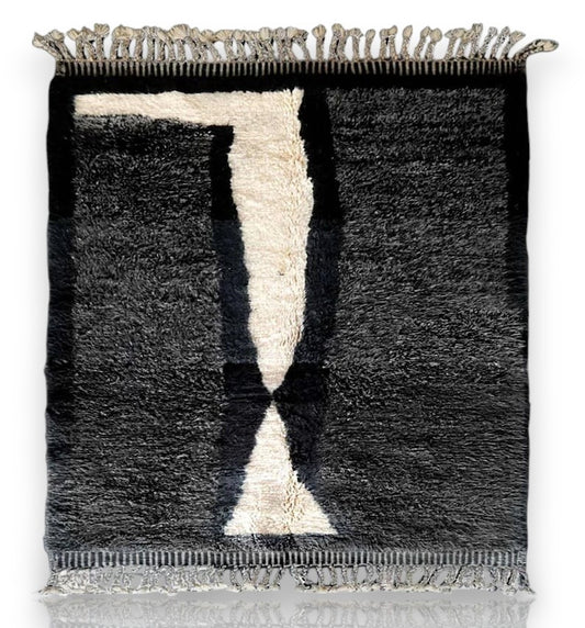 Moroccan Wool Rug - Black & Cream Diamond