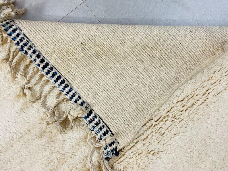Vintage Moroccan Wool Rug 7x10 Feet with Moon Pattern - LuxVibez