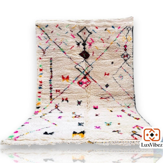 Luxurious Beni Ourain Wool Carpet with Diamonds